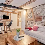 아파트 Im Gaestehaus Krone *