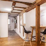 Im Gaestehaus Krone 아파트 *