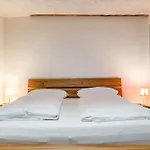 아파트 Im Gaestehaus Krone