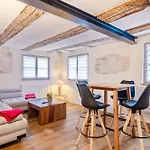 Im Gaestehaus Krone 아파트 *