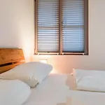 Im Gaestehaus Krone 아파트
