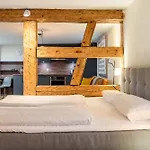 Im Gaestehaus Krone