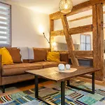 아파트 Im Gaestehaus Krone