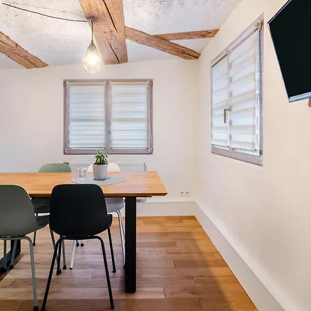 アパート Im Gaestehaus Krone