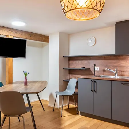 アパート Im Gaestehaus Krone