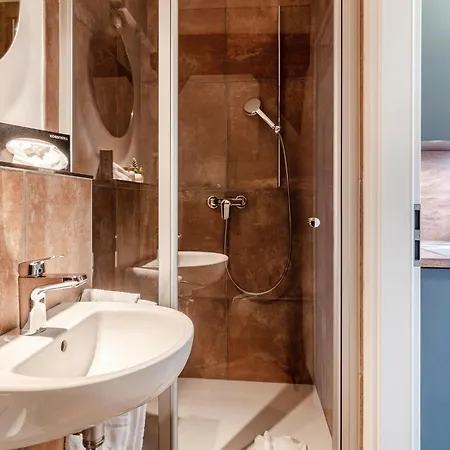 Im Gaestehaus Krone アパート