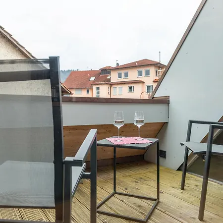 Im Gaestehaus Krone アパート *